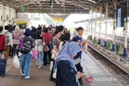 KAI Cirebon: Arus balik Lebaran 2025 masih tinggi pada hari terakhir cuti Lebaran