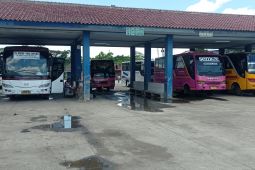 H+7 Lebaran, arus balik di Terminal Bus Rangkasbitung masih ramai