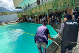 Lima orang diperiksa terkait kasus wisatawan tewas di kolam renang Hotel Tirtagangga