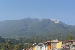 Aktivitas gempa Gunung Gede menurun, warga diminta tetap waspada