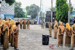 Bupati Dompu tegaskan ASN jangan main-main dengan kedisplinan