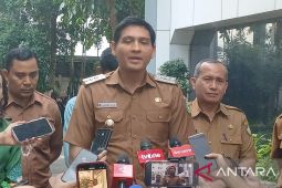 Diperiksa selama dua Jam dengan 43 pertanyaan, Lucky Hakim siap terima saksi