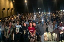 Kisah Komang dari bingkai lagu hingga film layar lebar