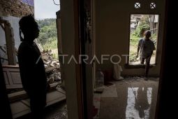 10 rumah terdampak pergeseran tanah di Cibabat Cimahi