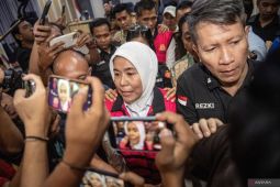 Fitrianti Agustinda dan suami ditetapkan sebagai tersangka Korupsi