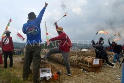 Pesta rakyat meriam karbit di Kabupaten Bogor