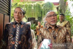 Menko Zulhas temui Jokowi di Solo