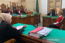 Jaksa tuntut 3,5 tahun penjara pemilik Sanggar Barbie Cia Production