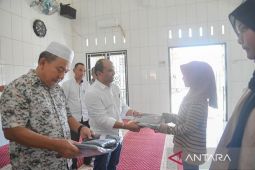 Letnan Dalimunthe: pemerintah hadir di tengah sutiasi warga yang sulit