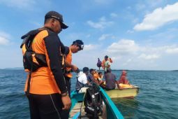 Tim SAR evakuasi jenazah korban tenggelam di Sumbawa