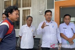 Pemkab Aceh Barat tunda pindah pedagang kaki lima di Pasar Bina Usaha
