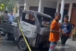 Polda Jatim terjunkan tim usut pembakaran kendaraan di Sampang