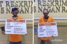 Polres Nagan Raya Aceh tangkap dua penjambret tas dan hp perempuan, dua pelaku DPO