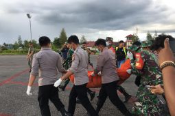 Polri evakuasi dan mengidentifikasi dua Jenazah korban KKB di Yahukimo