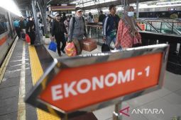 90 persen penumpang apresiasi kesigapan petugas KAI saat arus balik Lebaran 2025