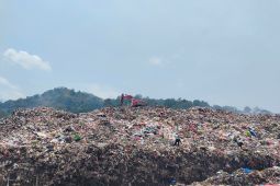 Lampung targetkan bank sampah induk terbentuk