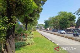 Pemkab Karawang kolaborasi dengan KAI untuk penataan ruang terbuka hijau di perkotaan