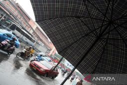 Jakarta diprediksi hujan ringan siang dan sore hari pada Rabu
