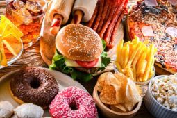 Sering makan cepat saji? Waspadai potensi kanker!