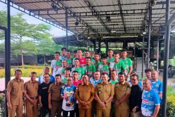 PS Pemkab Sergai HBH bersama Bupati Darma Wijaya usai raih juara II Inalum Cup 2025