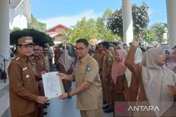 Bupati Aceh Selatan tegaskan tugas ASN melayani bukan dilayani