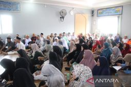 Sebanyak 255 calon haji asal OKU Sumsel jalani manasik haji