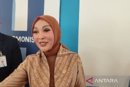 Anggota Komisi VII DPR Erna Sari Dewi minta pemda awasi penetapan harga TBS sawit