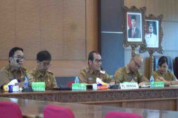 Pemkab manfaatkan beasiswa Indonesia emas dalam meningkatkan SDM Bartim