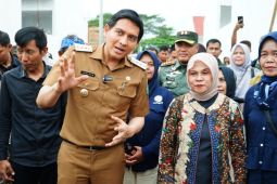 Terdampak rob,  bupati pastikan relokasi nelayan di Indramayu terus berjalan