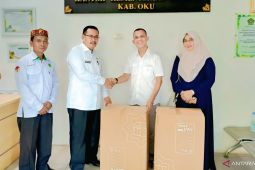 Kemenag OKU bagikan koper 254 calon haji