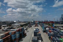 Kemacetan akibat meningkatnya bongkar muat di Tanjung Priok
