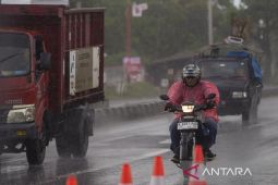 BMKG: Hujan guyur sebagian besar ibukota provinsi di Indonesia, Pangkalpinang hujan sedang