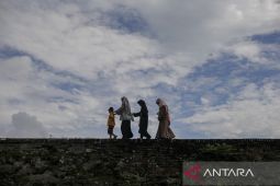Upaya memperkuat ekonomi melalui sektor pariwisata
