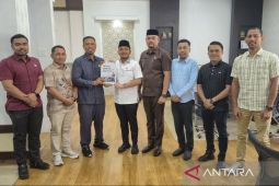 Panwaslih Nagan Raya serahkan laporan pengawasan Pilkada 2024 ke DPRK