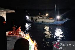 SAR Ambon evakuasi  10 penumpang KLM Wasabi alami kerusakan mesin