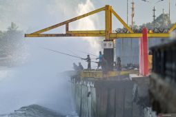 Tajuk ANTARA NTB - Cuaca tak berpola menguji NTB