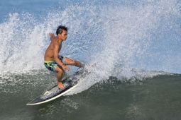 Tajuk ANTARA NTB - Surfing NTB: Lebih dari sekadar event