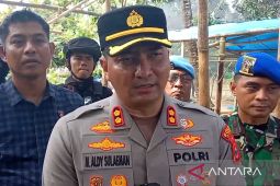 TNI dan Polri bongkar lokasi perjudian sabung ayam di Gowa