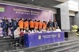 Polisi tetapkan lima tersangka kasus pembakaran mobil