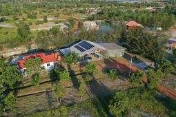 PT Timah bangun dua PLTS di kampung reklamasi