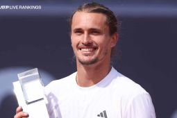 Zverev kalahkan Corentin di lapangan rumput di Stuttgart