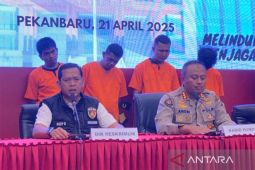Polda Riau bekuk penagih utang lakukan pengeroyokan di halaman polsek