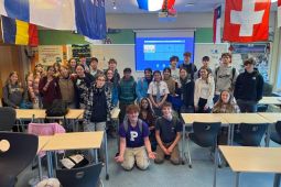 Tidak lulus tahun ini, Naura malah bersyukur