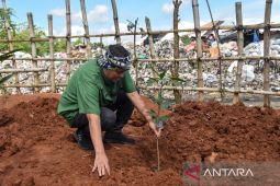 Peringati Hari Bumi, Pemkot Tasikmalaya manfaatkan lahan TPA dengan ditanami bambu