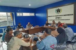 Perkuat sinergi bersama insan pers, Kapolres kunjungi kantor PWI Kobar