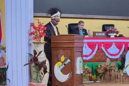 DPRK Mimika menetapkan alat kelengkapan dewan dan pimpinan komisi