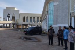 Irjen Kemenag Faisal Ali Hasyim cek kesiapan Asrama Haji Indramayu