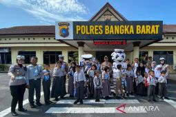 Polisi Bangka Barat perkenalkan aturan lalu lintas ke siswa SLB