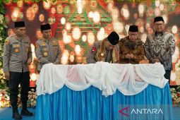 Peresmian gedung ponpes bersama Bank Mandiri dan Polri