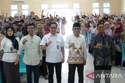 Anggota Komisi IX DPR RI gelar sosialisasi program MBG di Kubu Raya
